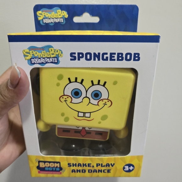 SpongeBob SquarePants Yellow Boombox with Sound Effects - Picture 12 of 13
